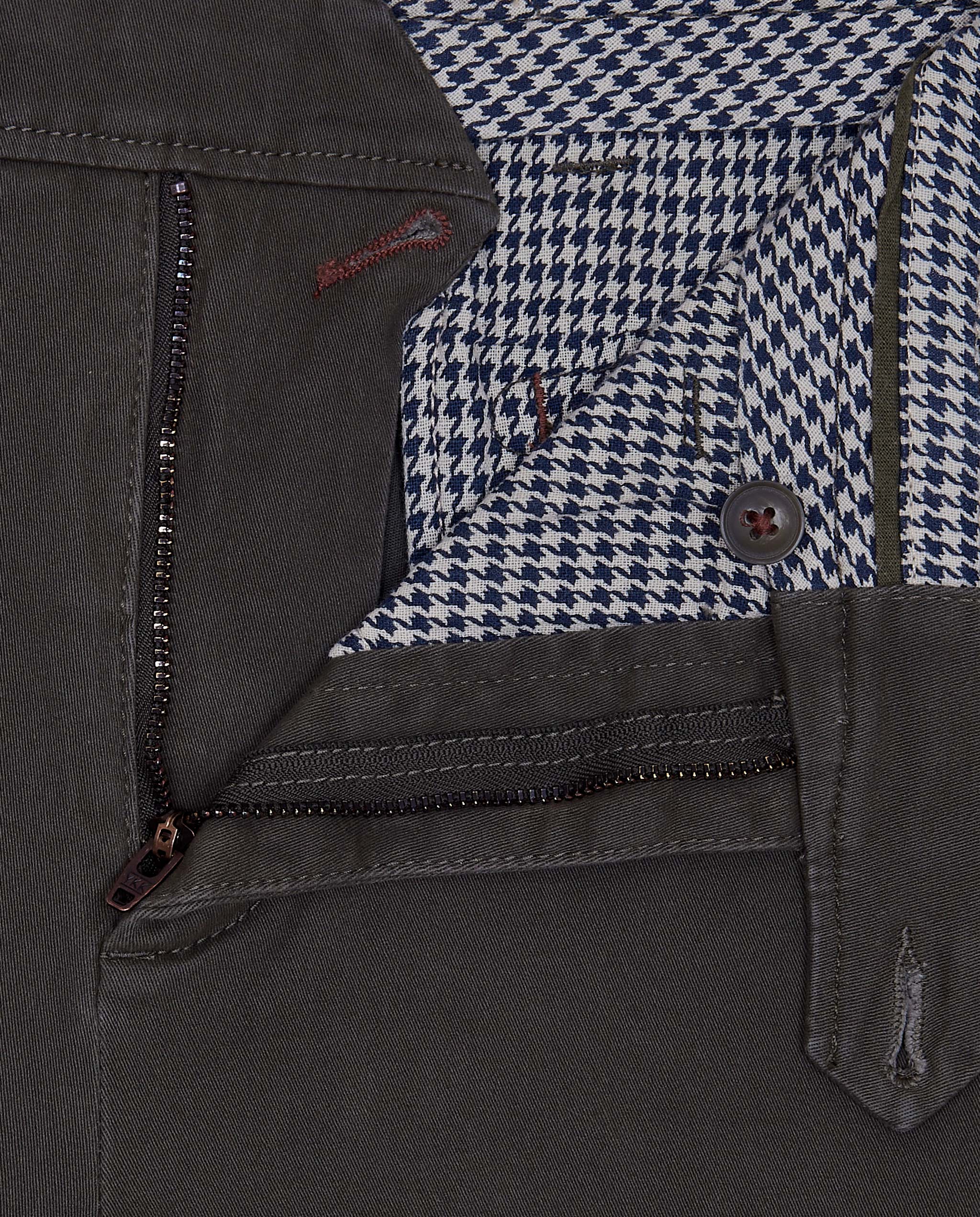 CNPTAKABG0P2149MILITARY