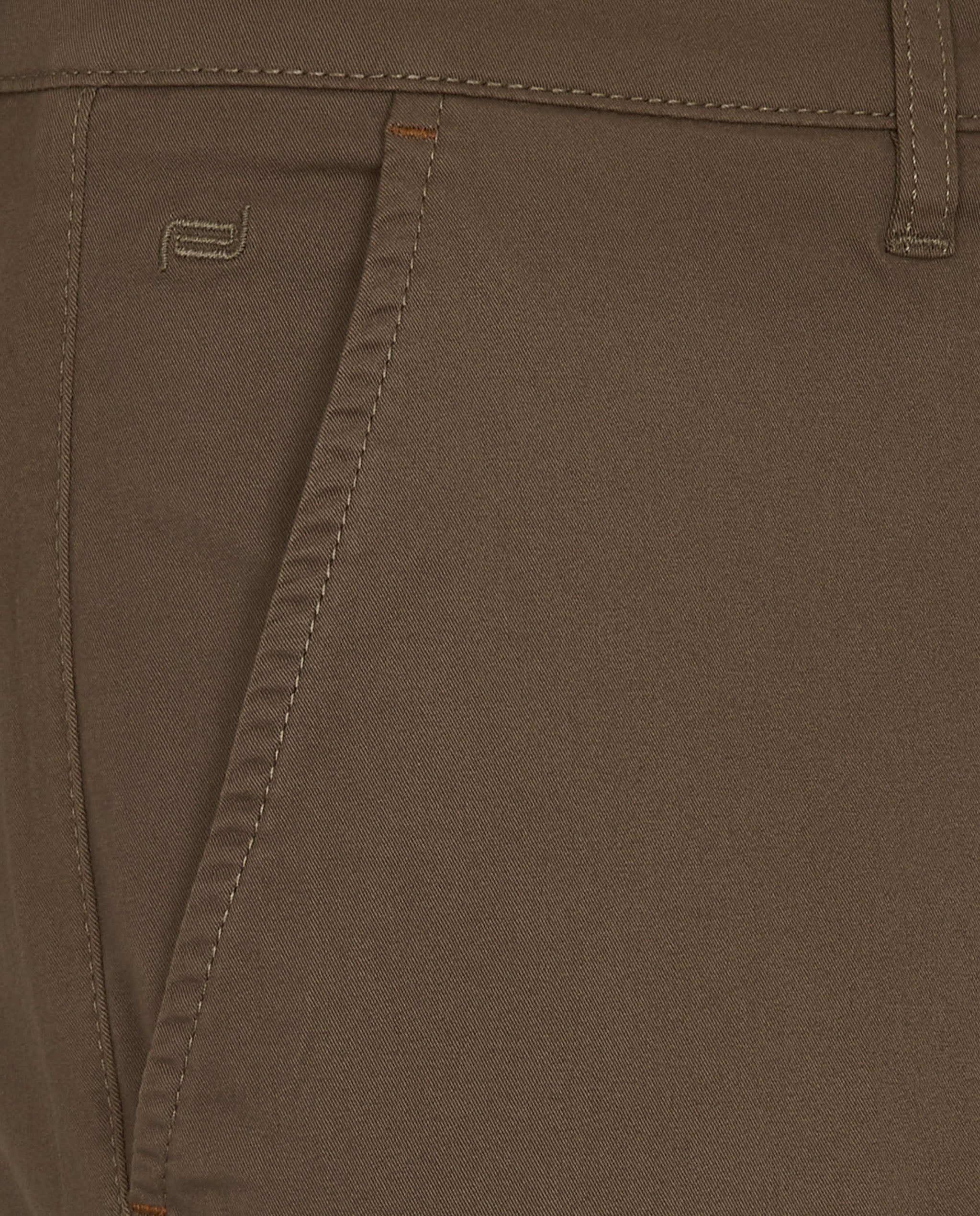 CNPTAKPBG0P2158BROWN